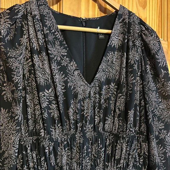 Ann Taylor Elegant Black Floral Dress - Picture 2 of 13